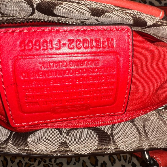 Coach Signature C shoulder bag with zipper with orange leather - Picture 6 of 9